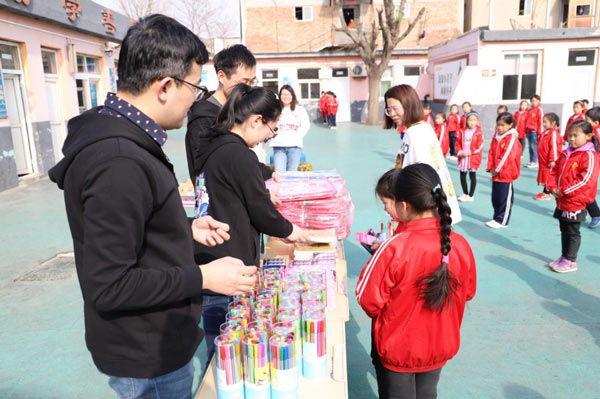 慧算賬愛心公益走進(jìn)東方紅小學(xué)，積極踐行社會責(zé)任